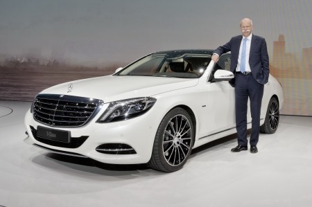 Daimler CEO Dr. Dieter Zetsche buys shares of around 1.2 million euros