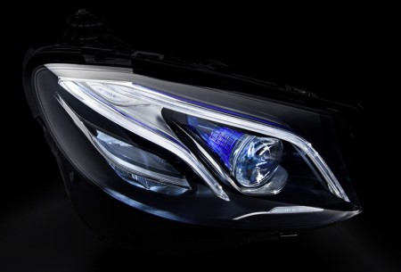 MULTIBEAM LED 2017-Mercedes-Benz-E-Class