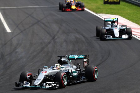 Hamilton wins in Hungaroring (11)