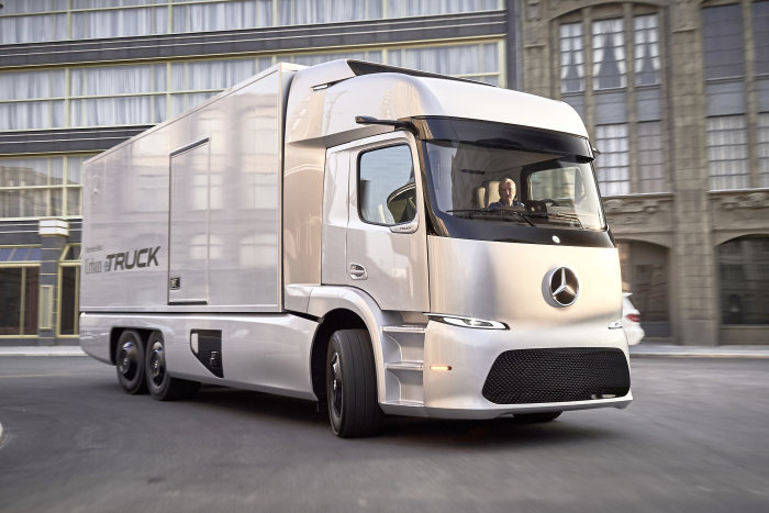Mercedes-Benz e-Truck (4)