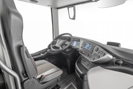 Neuer Setra S 531 DT TopClass 500, Modelljahr 2017, Weltpremiere