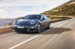 Filmare cu viitorul Porsche Panamera în timpul testelor
