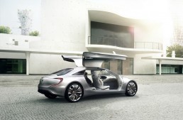 Prototipul Mercedes-Benz autonom spionat