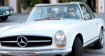 Harry Styles – Are o mașină de două ori mai bătrână ca el