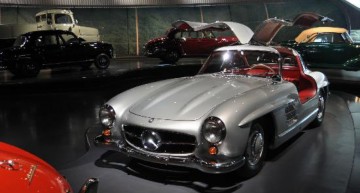 Prima mașină cu airbag la Muzeul Mercedes-Benz