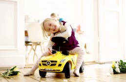 Mercedes-Benz AccidentRepair – Pentru că nu poți acoperi zgârieturile cu stickere colorate