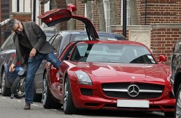 Mr. Bean conduce un Mercedes SLS AMG – Asta nu e comedie!