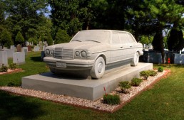 Piatra de căpătâi Mercedes-Benz – Până când moartea îi va despărți
