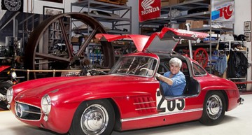 Jay Leno își prezintă Mercedes-ul 300SL Gullwing Coupe