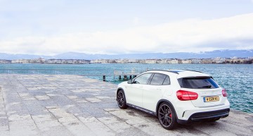 3G: GLA 45 AMG la Geneva