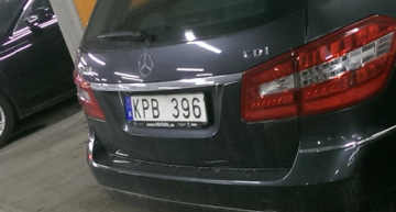 Un Mercedes cu inițialele lui Kevin Prince Boateng