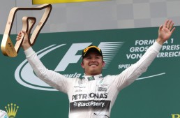 N-au nimerit numele învingătorului! Hamilton a câștigat Marele Premiu al Austriei într-o revistă