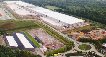 Mercedes-Benz reduce costurile și își reinventează rețeaua de furnizori