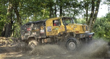 Camioanele Unimog și Zetros obțin o triplă victorie într-un raliu extrem în Polonia