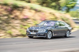Poate noul BMW Seria 7 să surclaseze S-Class? Primul test realizat de Autocar