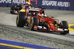 Singapore F1: Vettel câştigă, Ricciardo şi Raikkonen completează podiumul