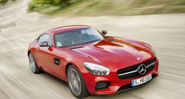 Încă un hat-trick pentru Mercedes-Benz