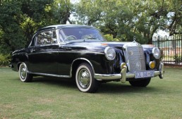 Un Mercedes nobil vândut la licitație: Mercedes-Benz 220S Coupe din 1958
