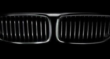 “Primii 30 de ani au fost plictisitori fără voi!” Farsa Mercedes vs BMW continuă