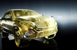 Aur lichid – Uleiul de motor Mercedes-Benz