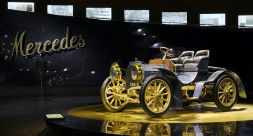 Foame de istorie – Monstrul de la muzeu aleargă după Mercedes-uri de legendă