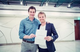 Nico Rosberg semnează un nou contract pe 2 ani cu Mercedes-AMG PETRONAS
