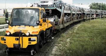 Ca un joc Lego – Iată noul Mercedes-Benz Unimog care merge pe șine