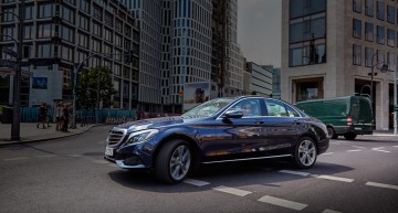 Eco în Berlin cu Mercedes-Benz C 350 e