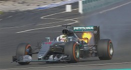 Dramă Mercedes în Malaezia – Motorul lui Hamilton ia foc, Rosberg termină pe 3