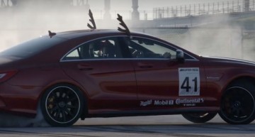 Moș Crăciun e furios și iute într-un Mercedes-AMG CLS 63