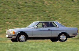 Aniversare de 40 de ani pentru Mercedes C123, bunicul Clasei E Coupe